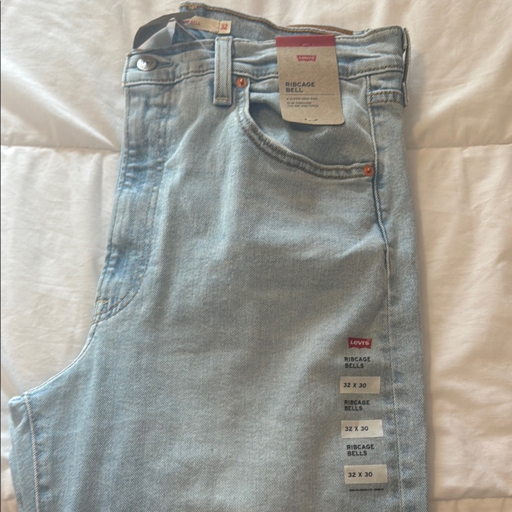 Levi’s Ribcage Bell